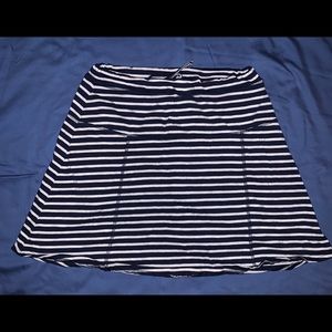 Women’s blue and white striped Toad&Co skort